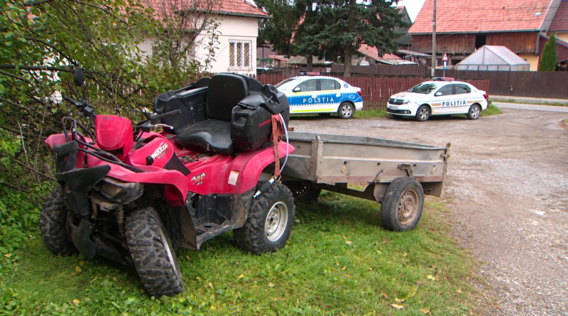 Tragedie într-o pădure din Vaslui. Un adolescent de 16 ani a murit după ce ATV-ul pe care se plimba s-a răsturnat Tragedie într-o pădure din Vaslui. Un adolescent de 16 ani a murit după ce ATV-ul pe care se plimba s-a răsturnat